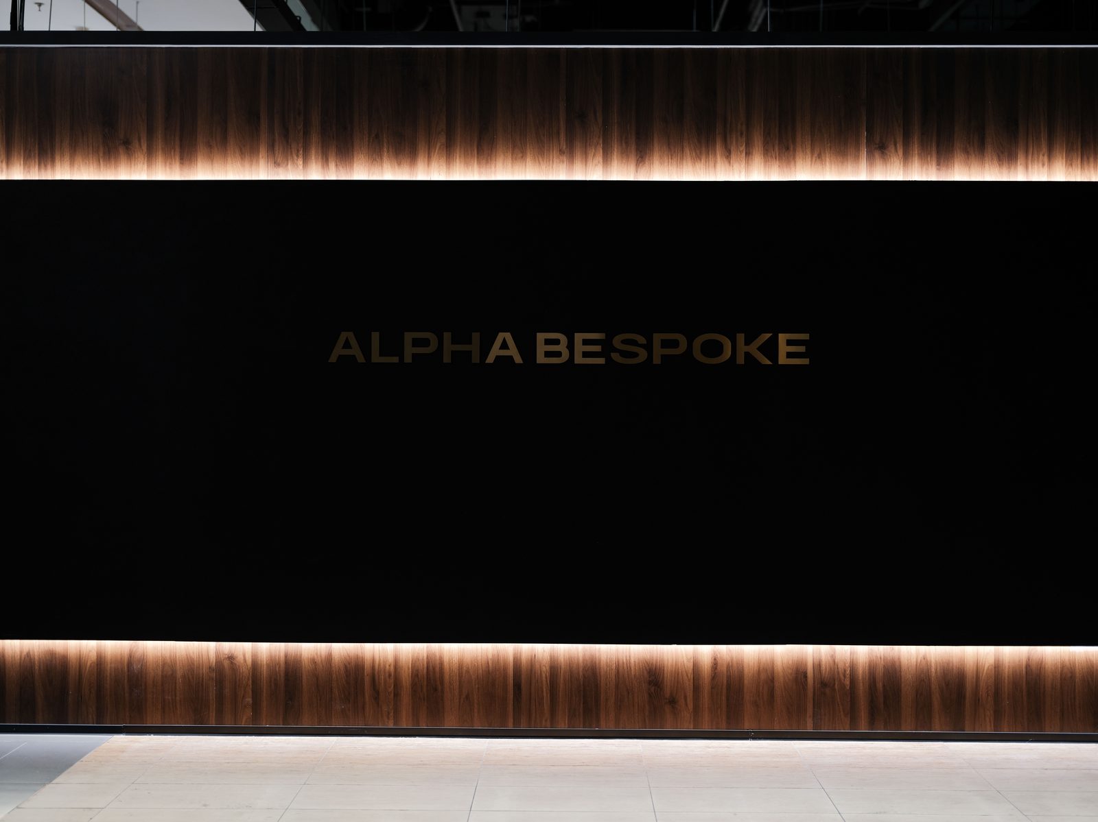 Alpha仕格西装定制授权资料图