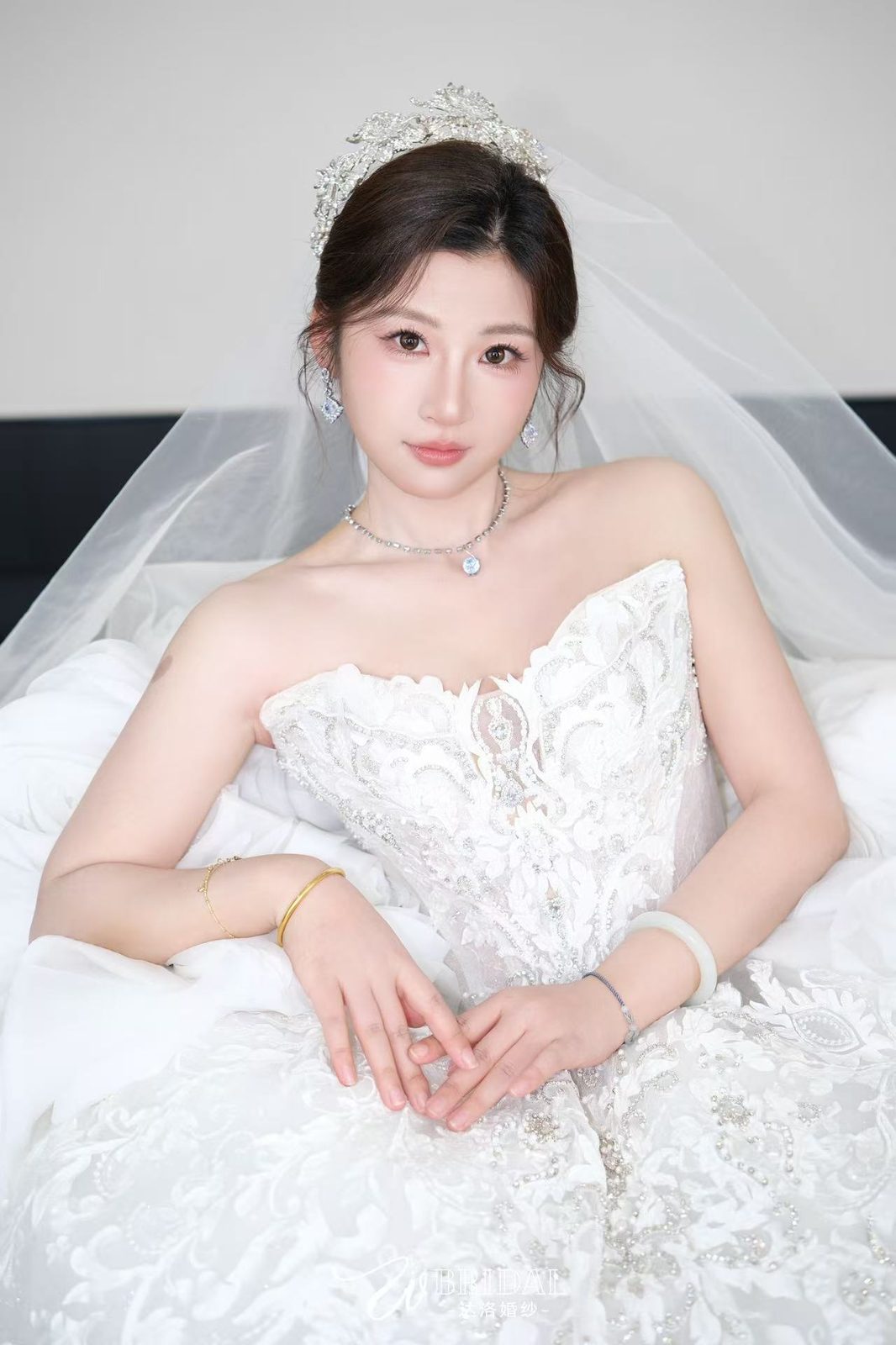 达洛婚纱授权资料图