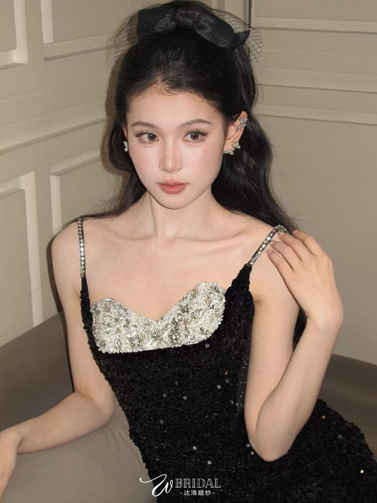 达洛婚纱授权资料图